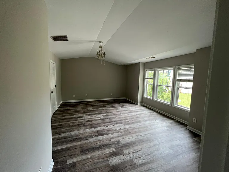 5795 Crestwick Way — Photo 10