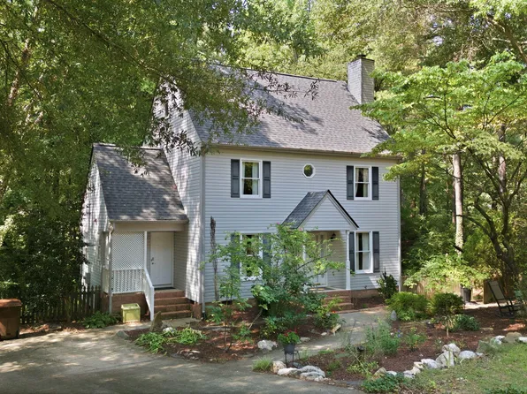 1020 Oakwater Dr, Garner, NC 27529