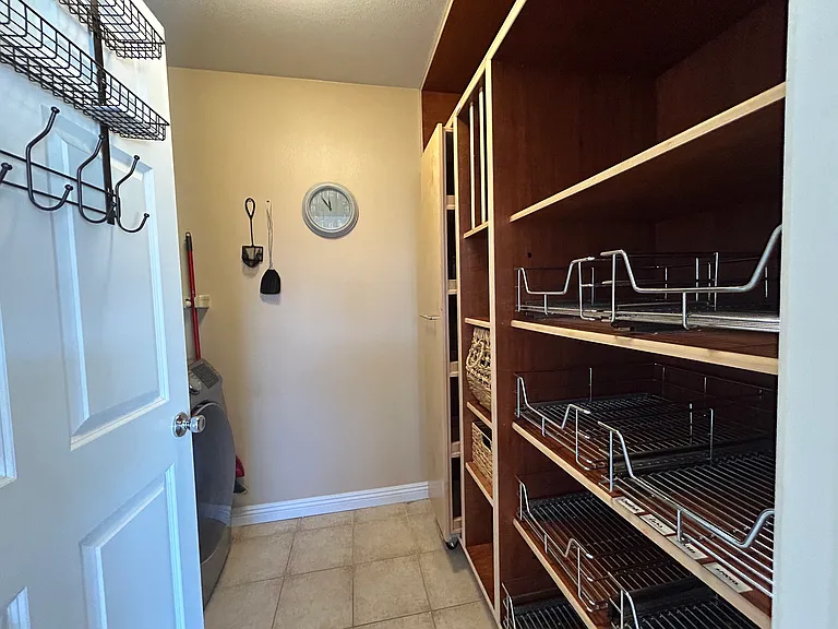 7346 Lower Creek Cir — Photo 13