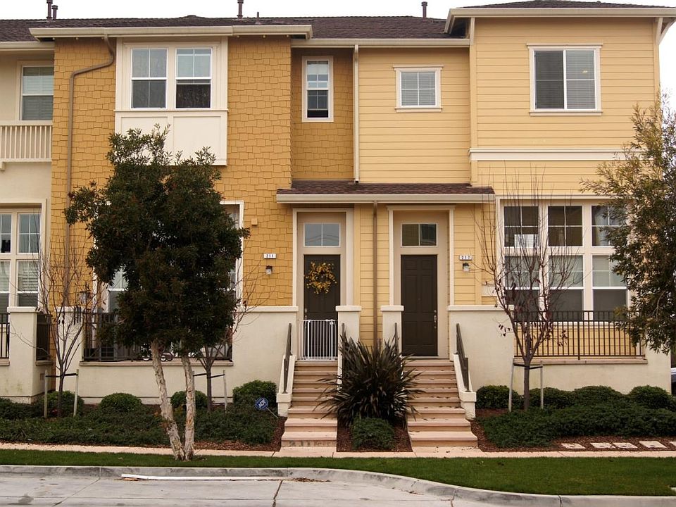 1st image of 217 Keech Dr