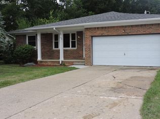 4178 Whispering Oak Dr, Flint, MI