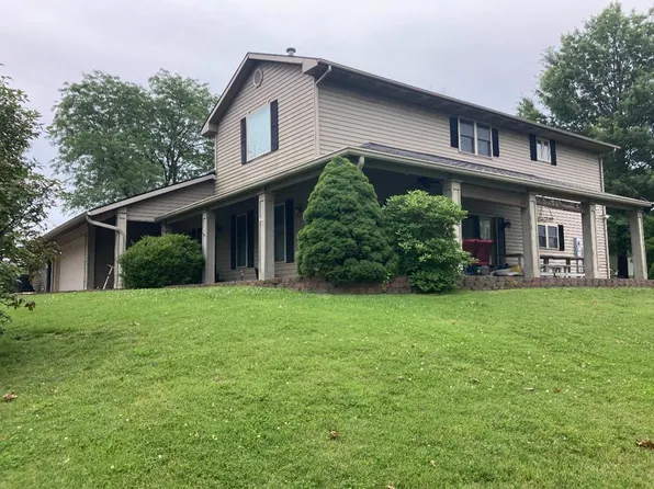 2216 Country Club Dr, Chillicothe, MO 64601