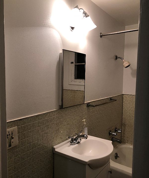 1st image of 1312 Porter Ln