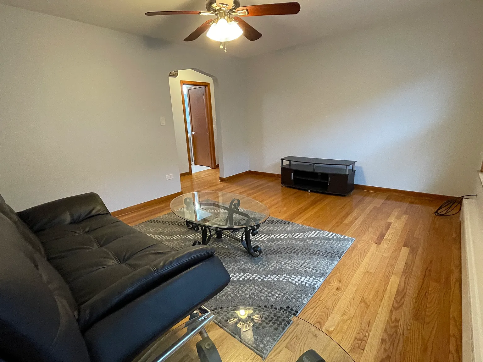1 bed, $1,400 — Photo 3