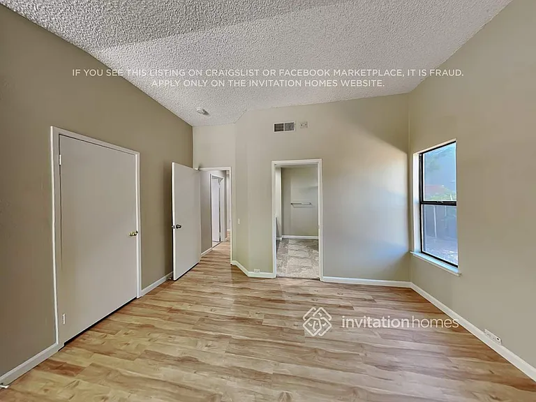 8111 Darien Cir — Photo 7