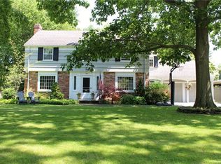 400 Antlers Dr, Rochester, NY 14618