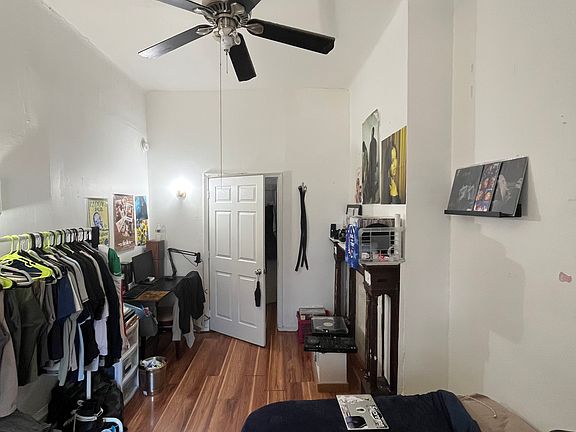 4th image of 3631 Spring Garden St #1