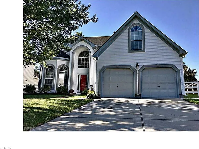 3301 Sacramento Dr — Photo 2