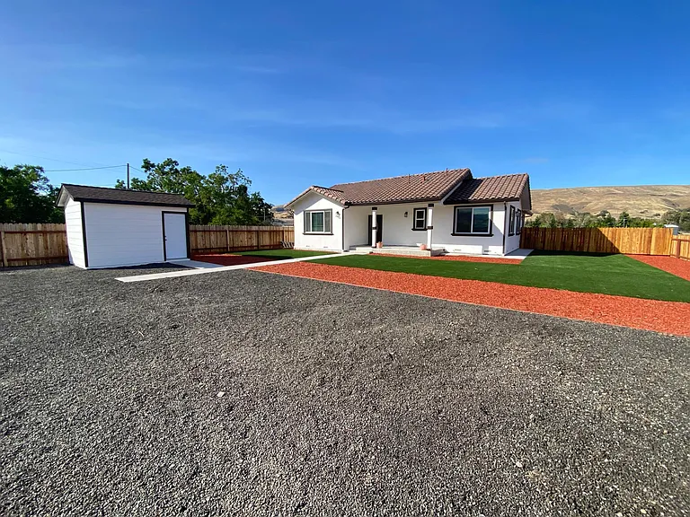 9672 Monterey Hwy — Photo 10