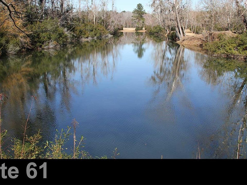 1st image of 61 Cedar Rdg