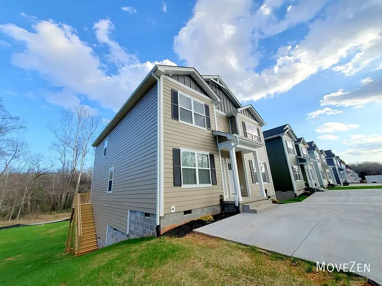275 Vanderbilt Rd — Photo 19
