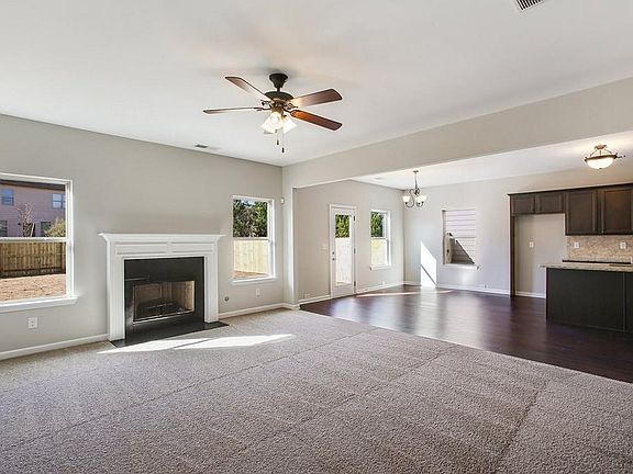 3rd image of 706 Lismore Dr #7HLD06