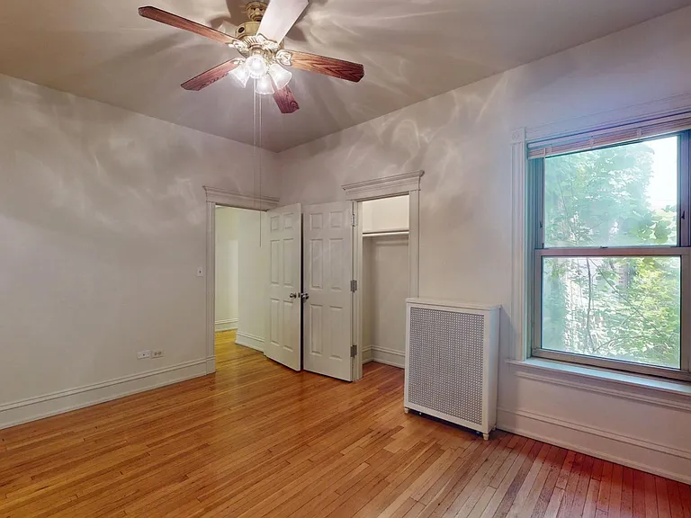 5533 S. Blackstone — Photo 12