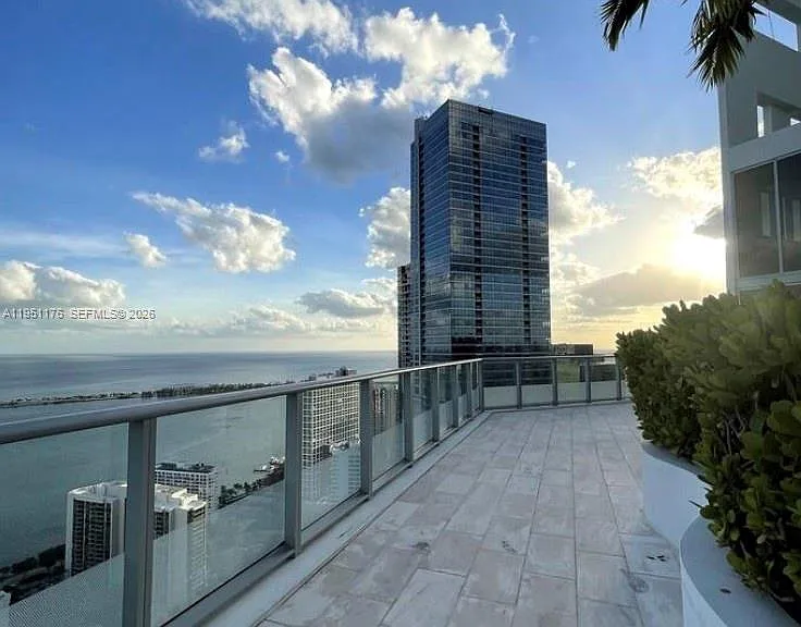 1300 Brickell Bay Dr #2405 — Photo 15
