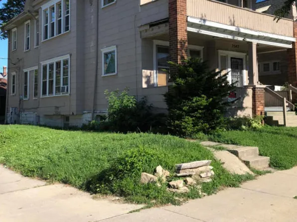 2545 S 13th St, Milwaukee, WI 53215