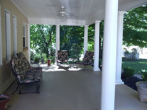 3rd image of 424 E Fair Ave
