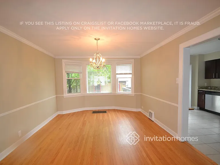 2904 N McVicker Ave — Photo 4