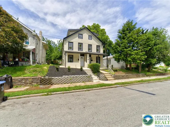1717 Willow St, Norristown, PA 19401