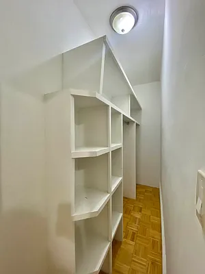 Rented by Waverly Realty Associates | media 18