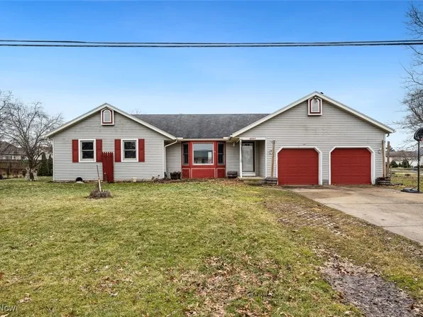 42017 Meadow Ln, Lagrange, OH 44050