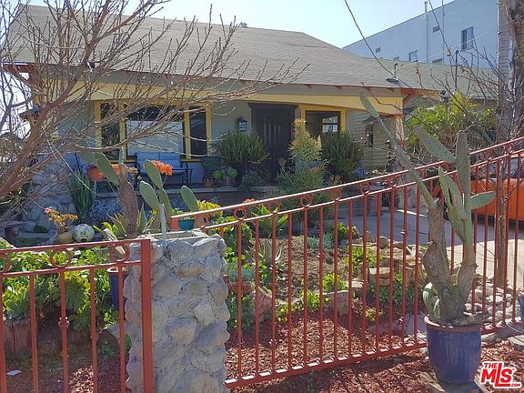 3rd image of 2230 Inez St