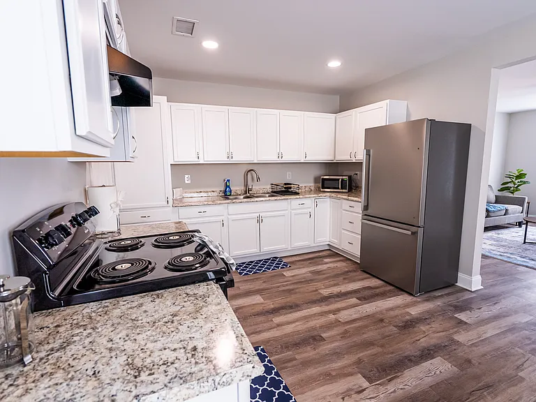 2902 Lexington Ave — Photo 13