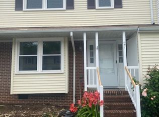 27 Bromley Dr, Williamsburg, VA 23185