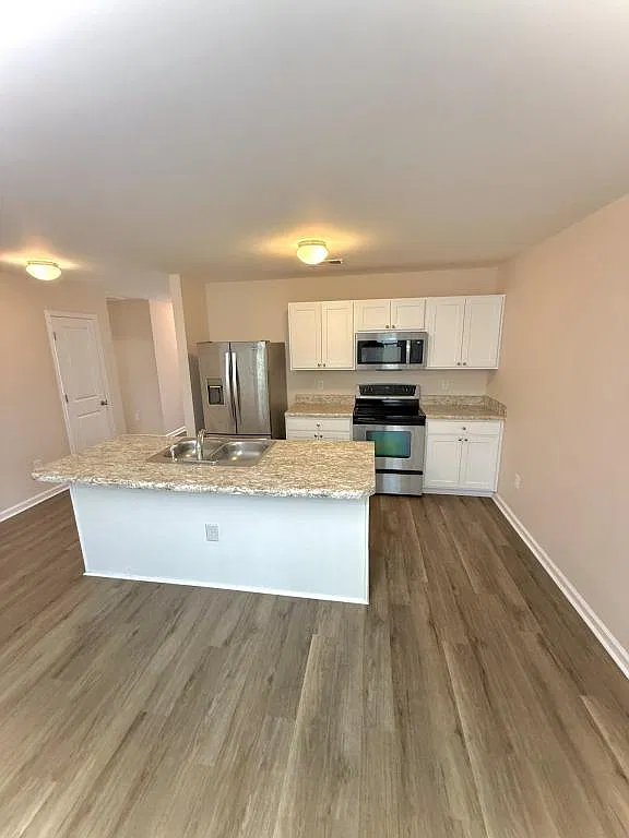 508 Dundalk Dr — Photo 3