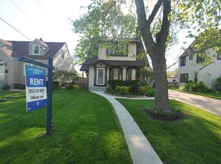 203 S Monterey Ave, Elmhurst, IL