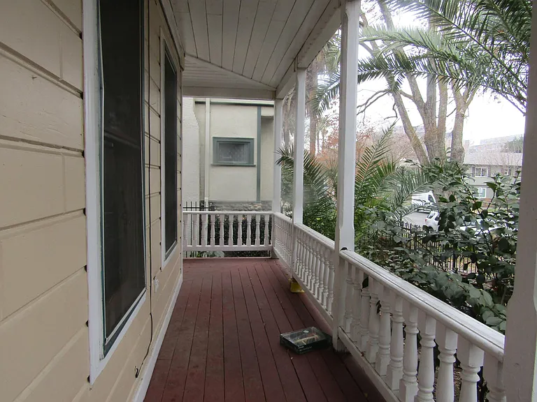 1806 N St — Photo 8
