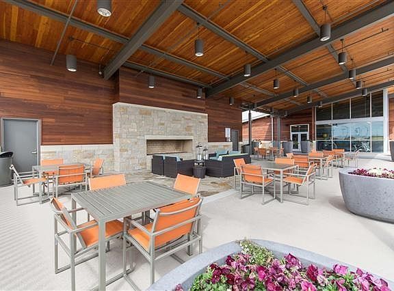 4th image of 4080 Freeman Way