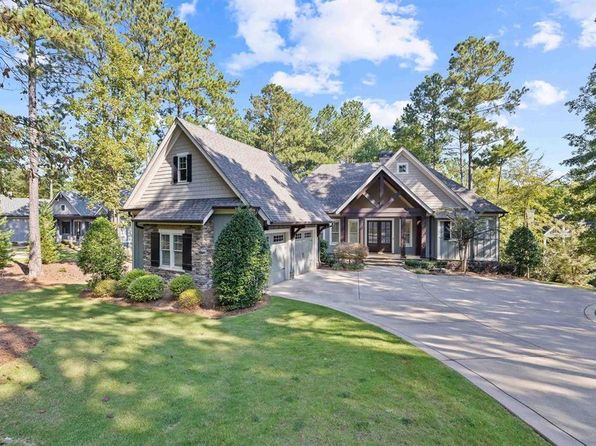 1020 Bridle Bit Ln