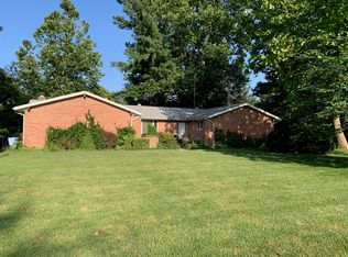 5833 Bradley Dr, Tipp City, OH