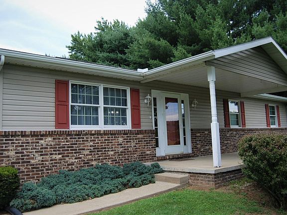 2nd image of 2695 Frick Dr