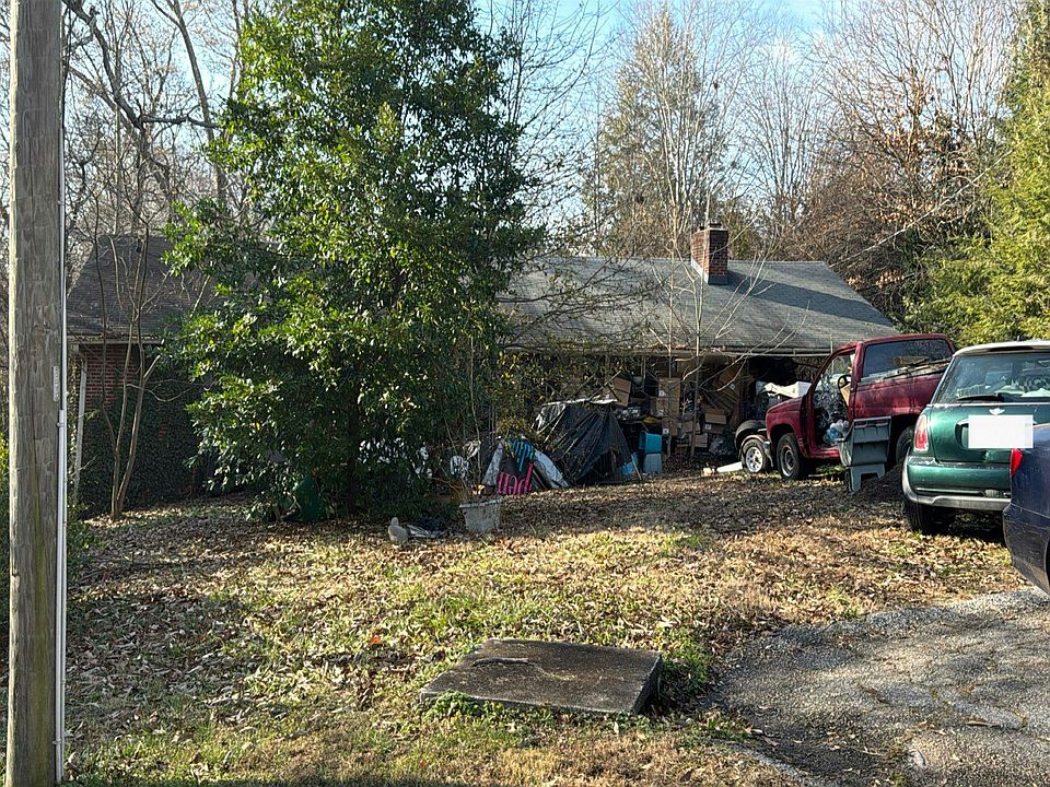1st image of 8 Richbourg Ct