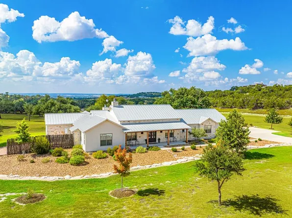 42 Coyote Run, Fredericksburg, TX 78624