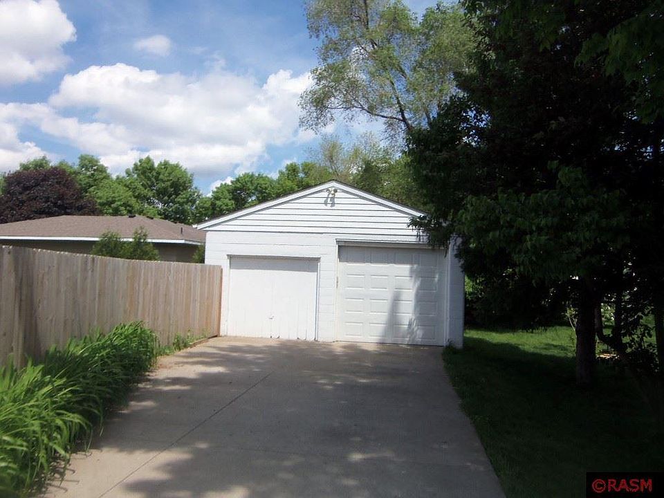 2nd image of 548 Tyler Ave