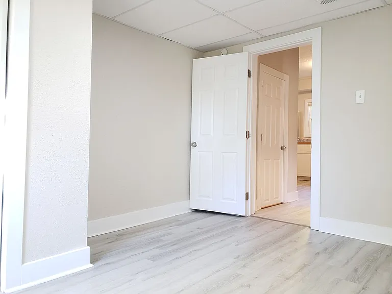 337 N Park Ave — Photo 21
