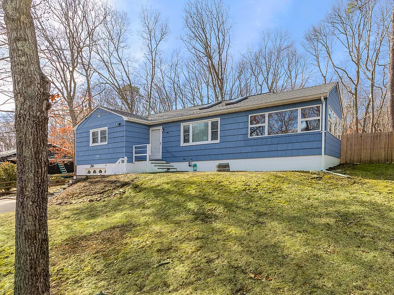 47 Stoney Hill Rd — Photo 1