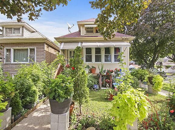 2nd image of 1447 Gunderson Ave