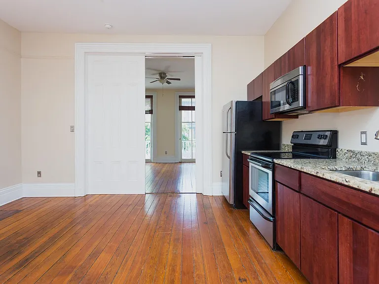 20 W Marshall St #2 — Photo 4
