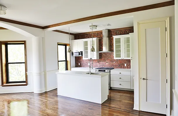 Rented by BLS Realty | media 7