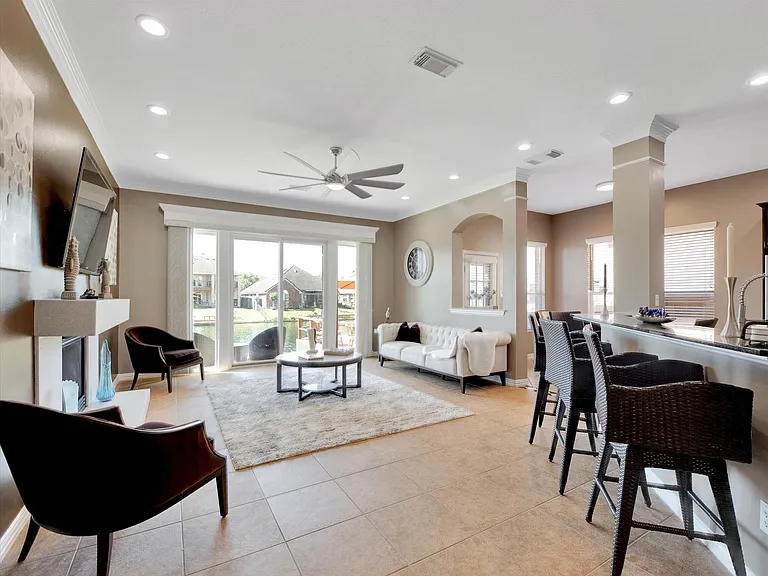 18011 Darling Point Ct — Photo 49