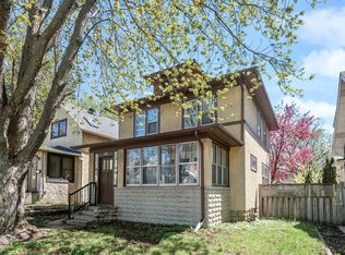 1008 3rd St E, Saint Paul, MN 55106