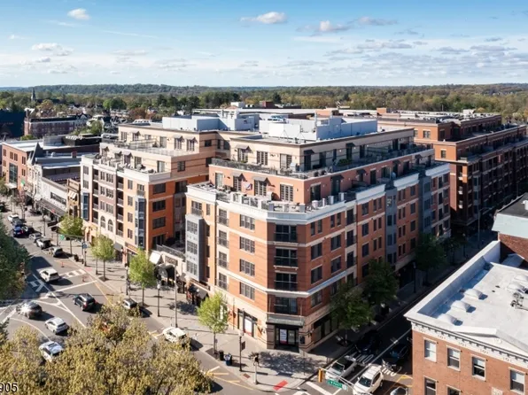 40 W Park Pl #703, Morristown Town, NJ 07960