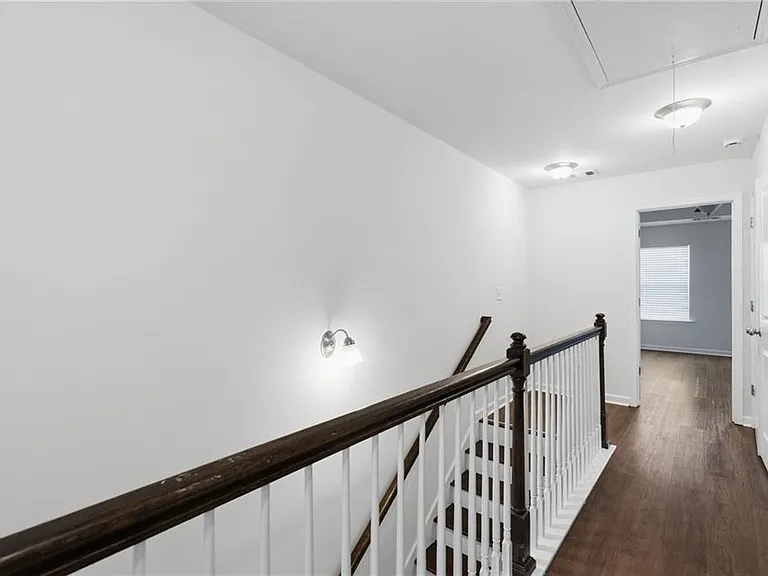 4917 Longview Walk — Photo 10