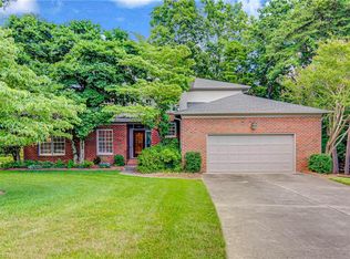 702 Bruton Pl N, Greensboro, NC 27410