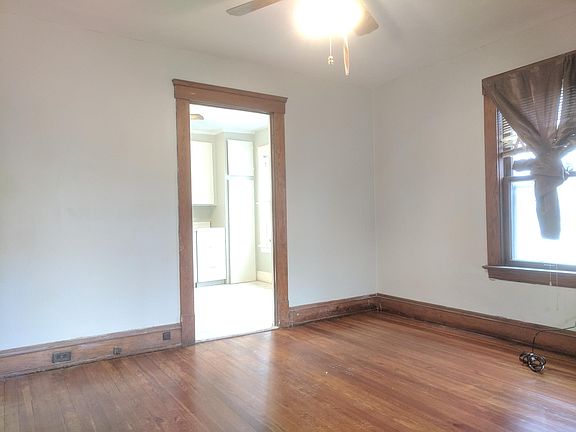 2nd image of 14202 Sylvia Ave