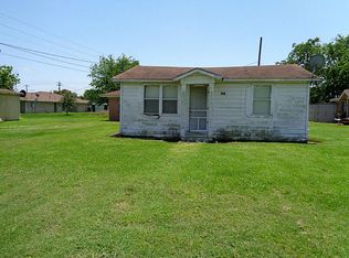 525 Baker St, Hempstead, TX 77445