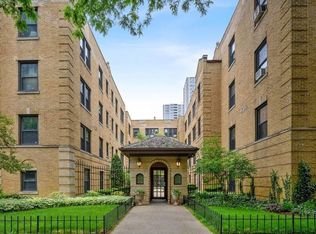 716 W Buena Ave #C, Chicago, IL 60613